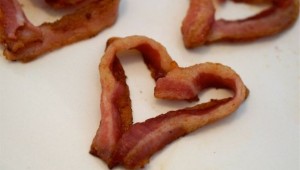 bacon-672x380